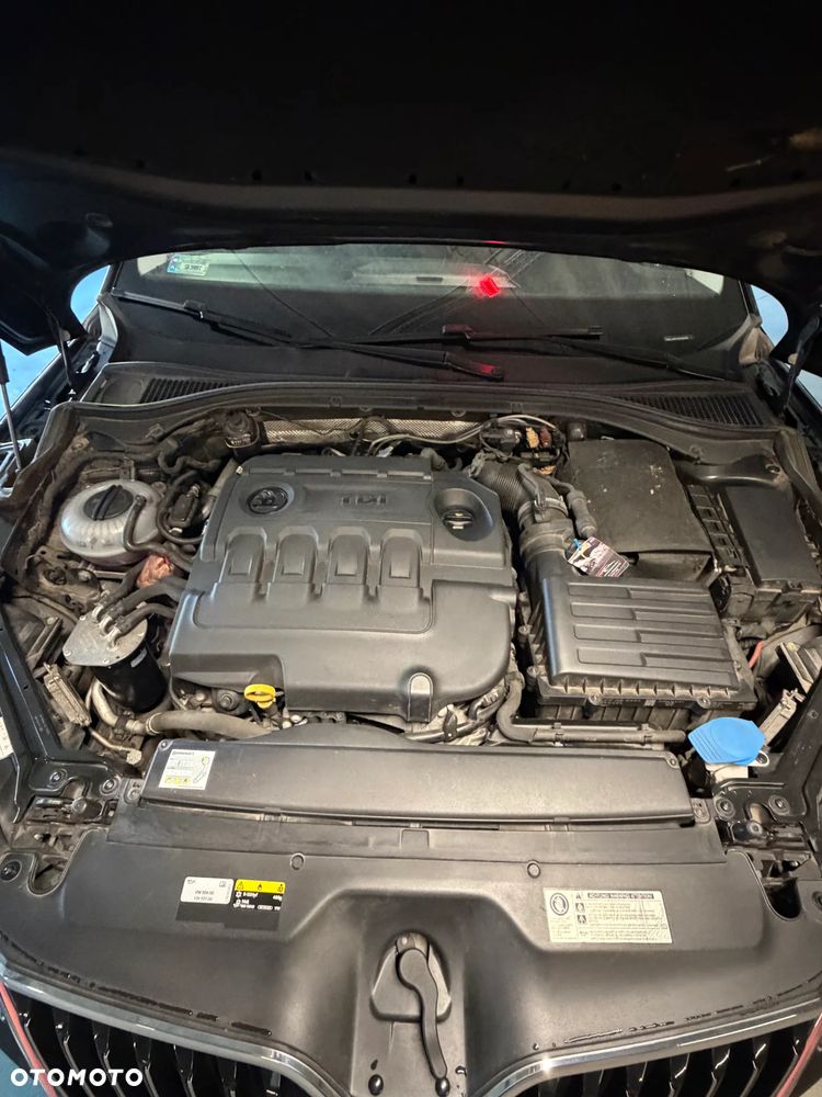 Skoda Superb 2.0 TDI 4x4 Style DSG - 36