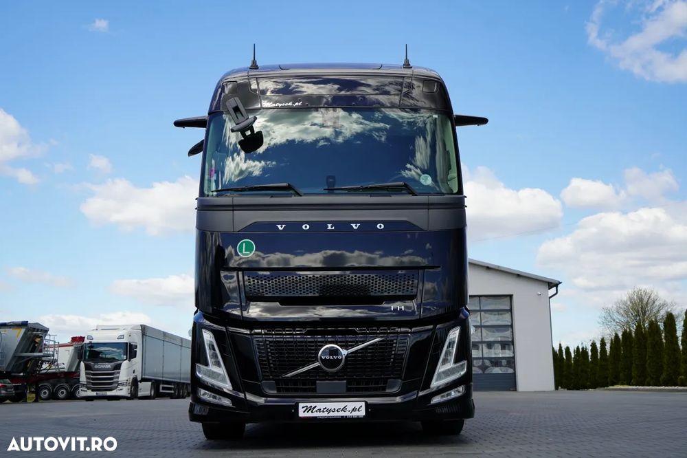 Volvo FH 500 / COMBINAT TANDEM / 120 M3 / TRANSIT / I-SAVE / AER CONDIȚIONAT PARCARE / DIRECȚIE PUNTE RIDICATĂ / ȘINCĂLĂTORI CAMION / WECON / 2025 - 13