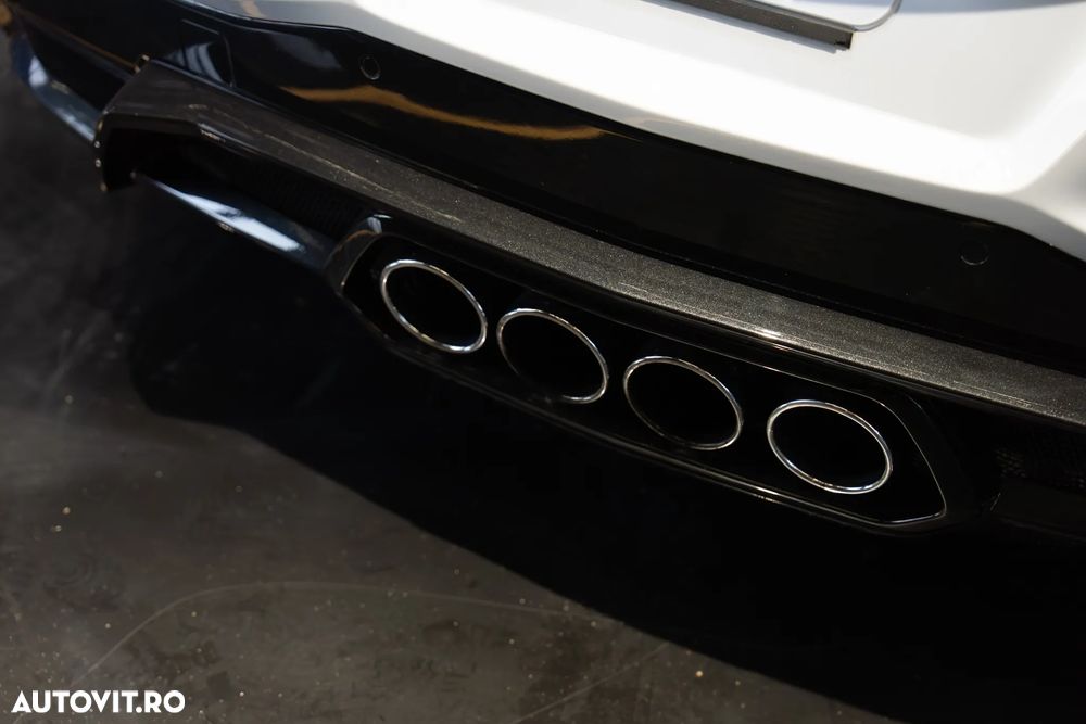 Chevrolet Corvette - 16