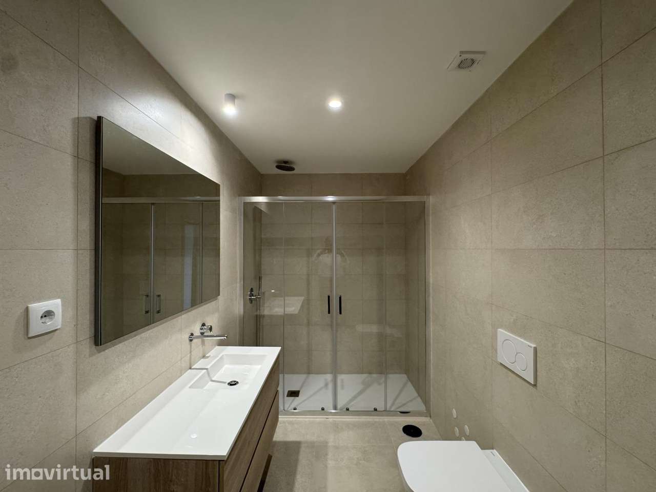 Apartamento T1 (Novo) - Arrendamento - Grande imagem: 4/11