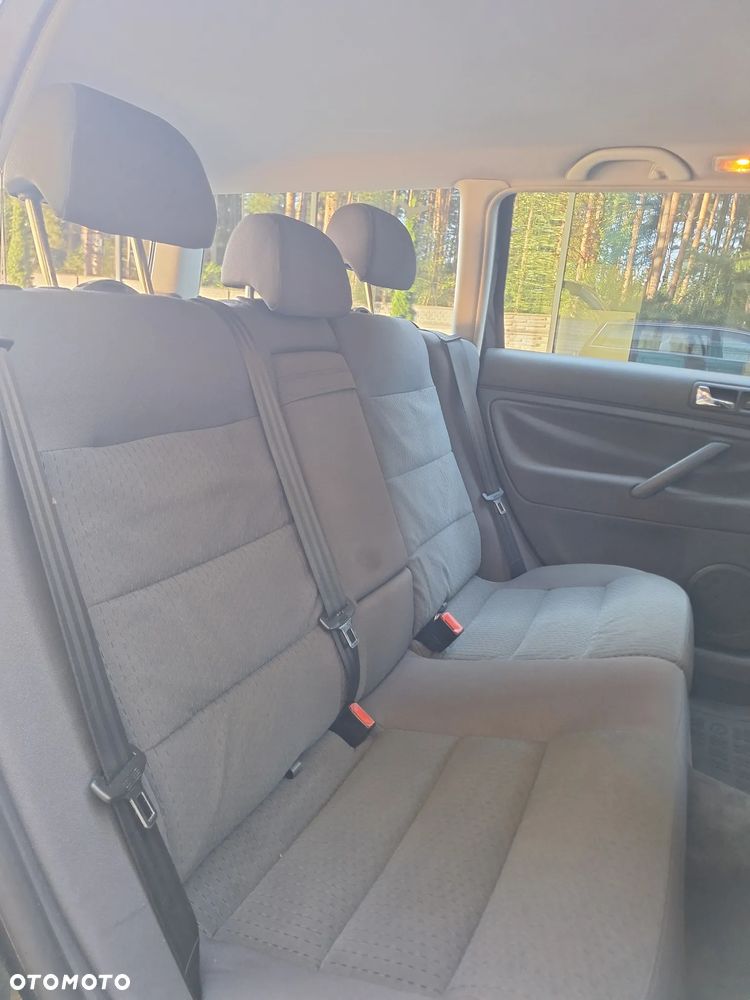 Volkswagen Passat 1.9 TDI Comfortline - 15
