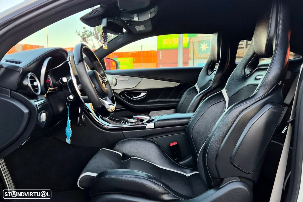 Mercedes-Benz C 63 AMG - 22