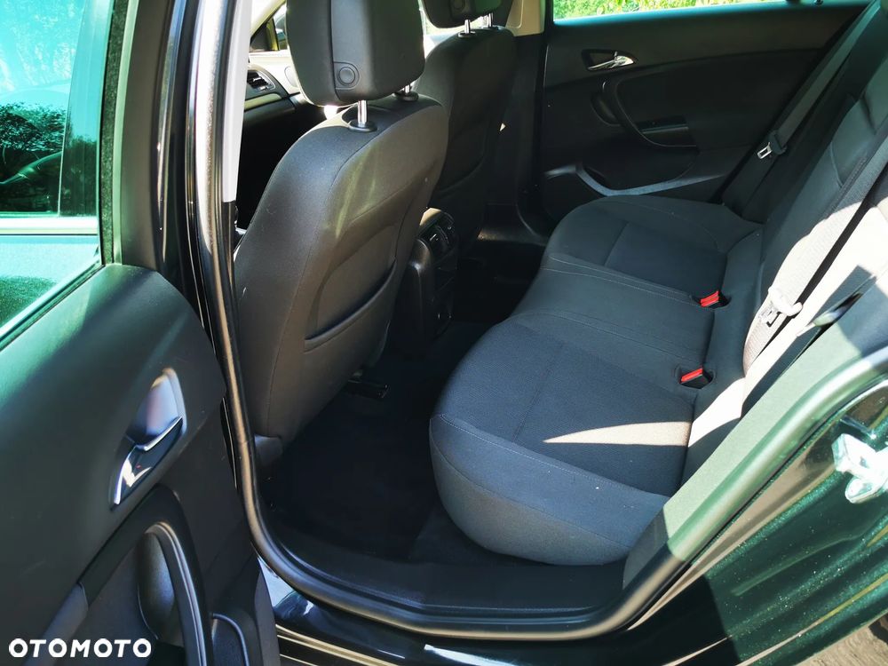 Opel Insignia - 14