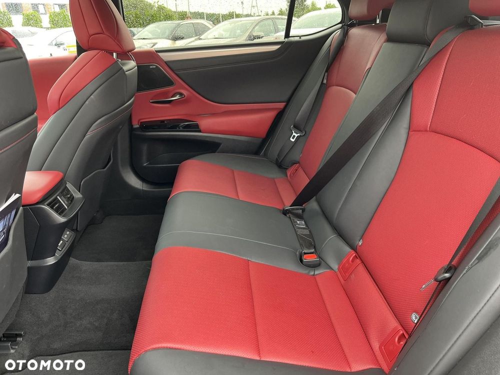 Lexus ES - 14