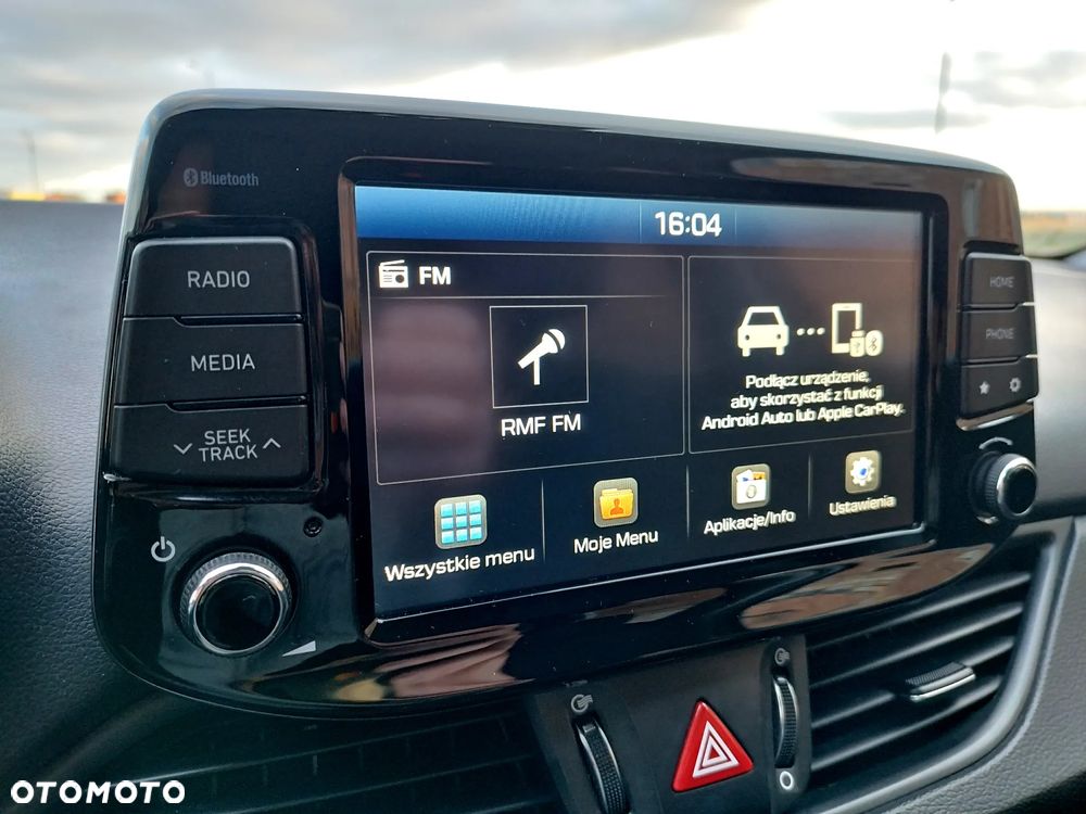 Hyundai i30 1.6 D Comfort - 23