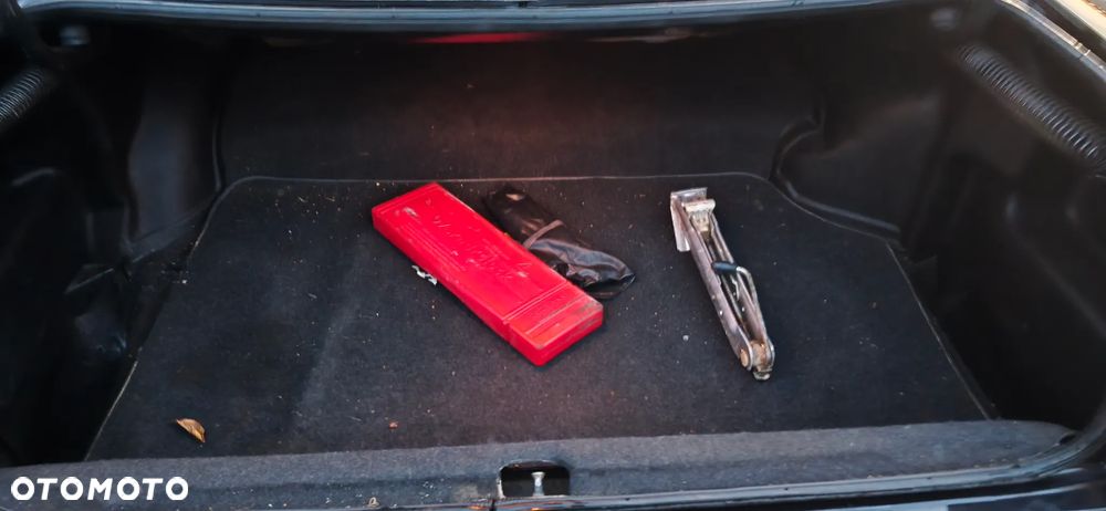 Audi 100 - 25