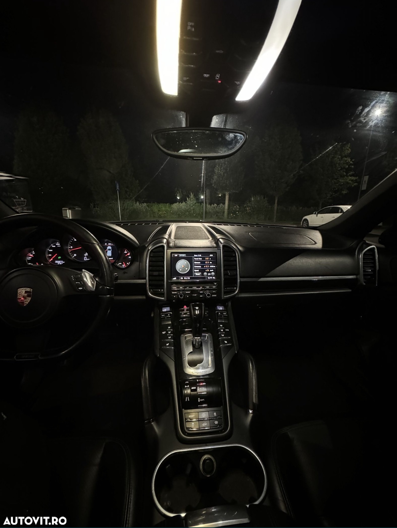 Porsche Cayenne 3.0 L V6 - 6