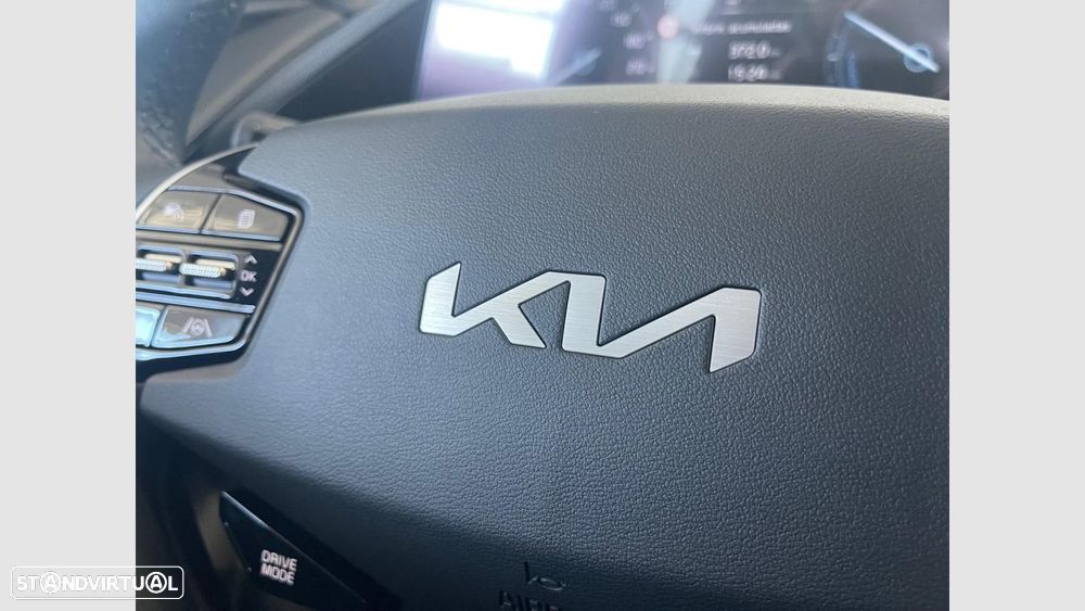 Kia Niro EV 64kWh Drive - 13