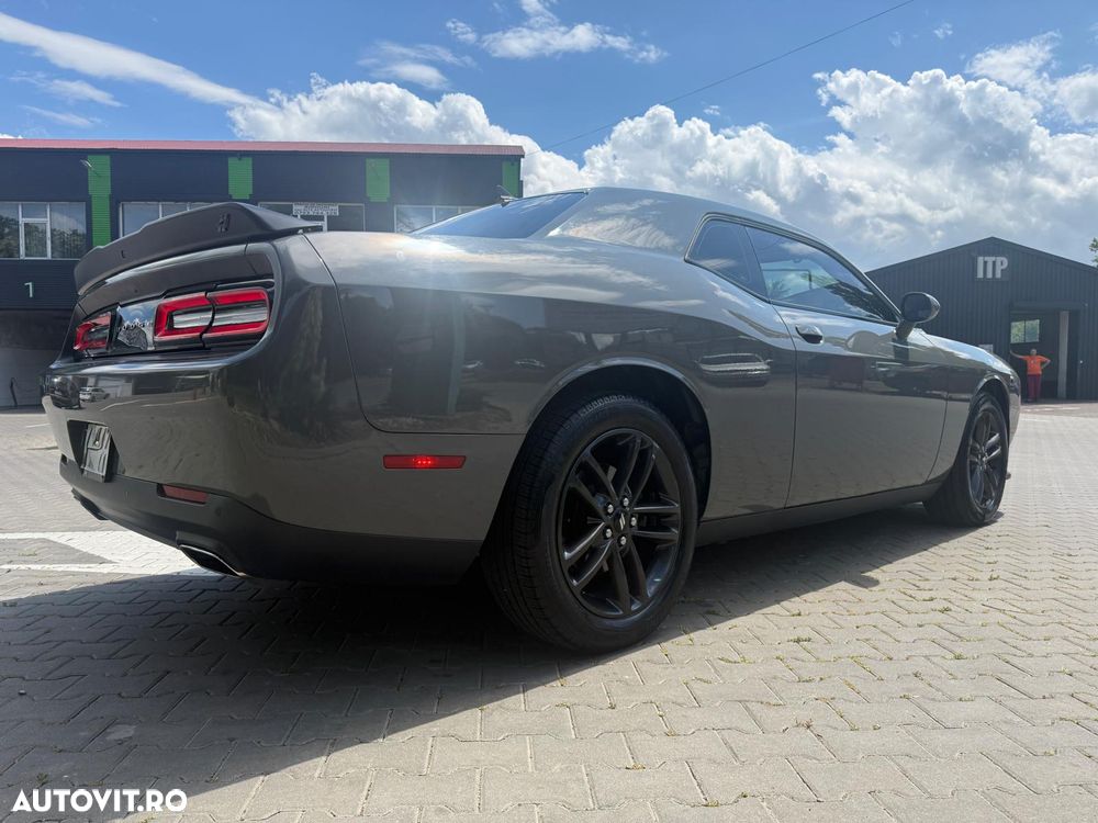 Dodge Challenger Automatik SXT Plus - 6
