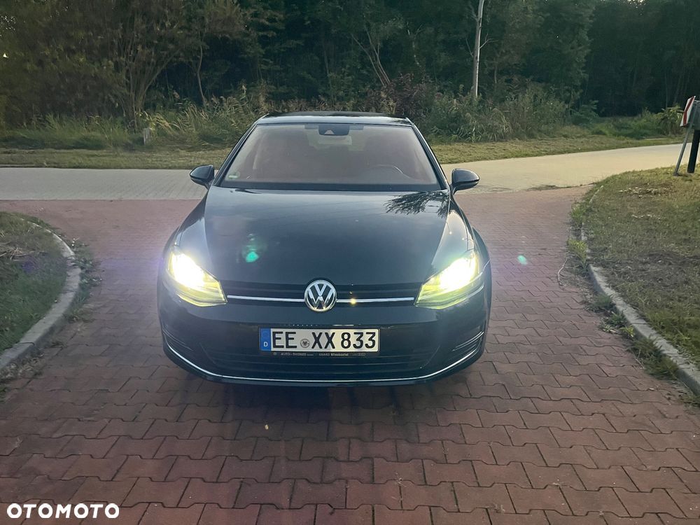 Volkswagen Golf 2.0 TDI (BlueMotion Technology) Highline - 23