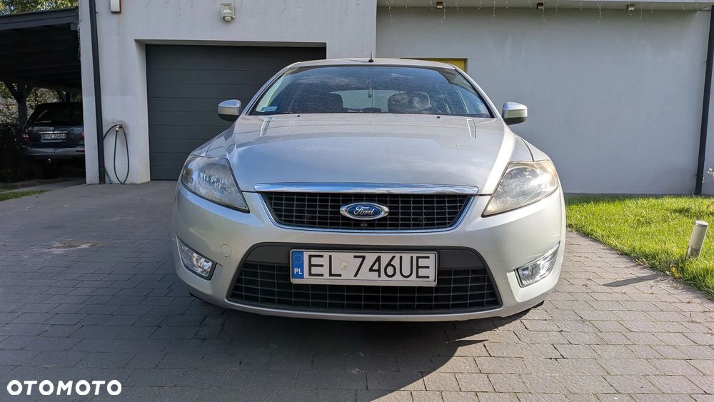 Ford Mondeo 1.6 Ambiente - 1