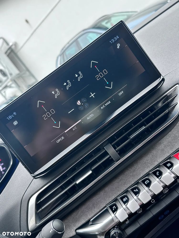 Peugeot 3008 BlueHDi 130 Stop & Start EAT8 GT - 28