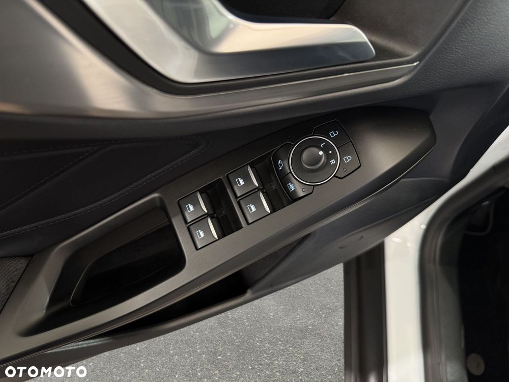 Ford Focus - 30