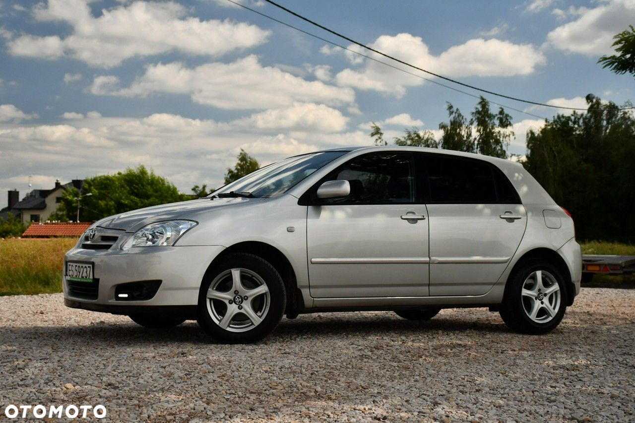 Toyota Corolla - 14