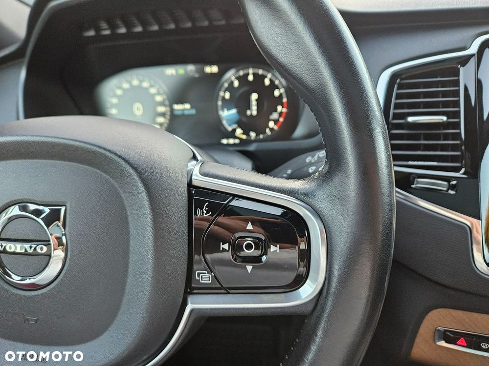 Volvo XC 90 T6 AWD Momentum 7os - 38