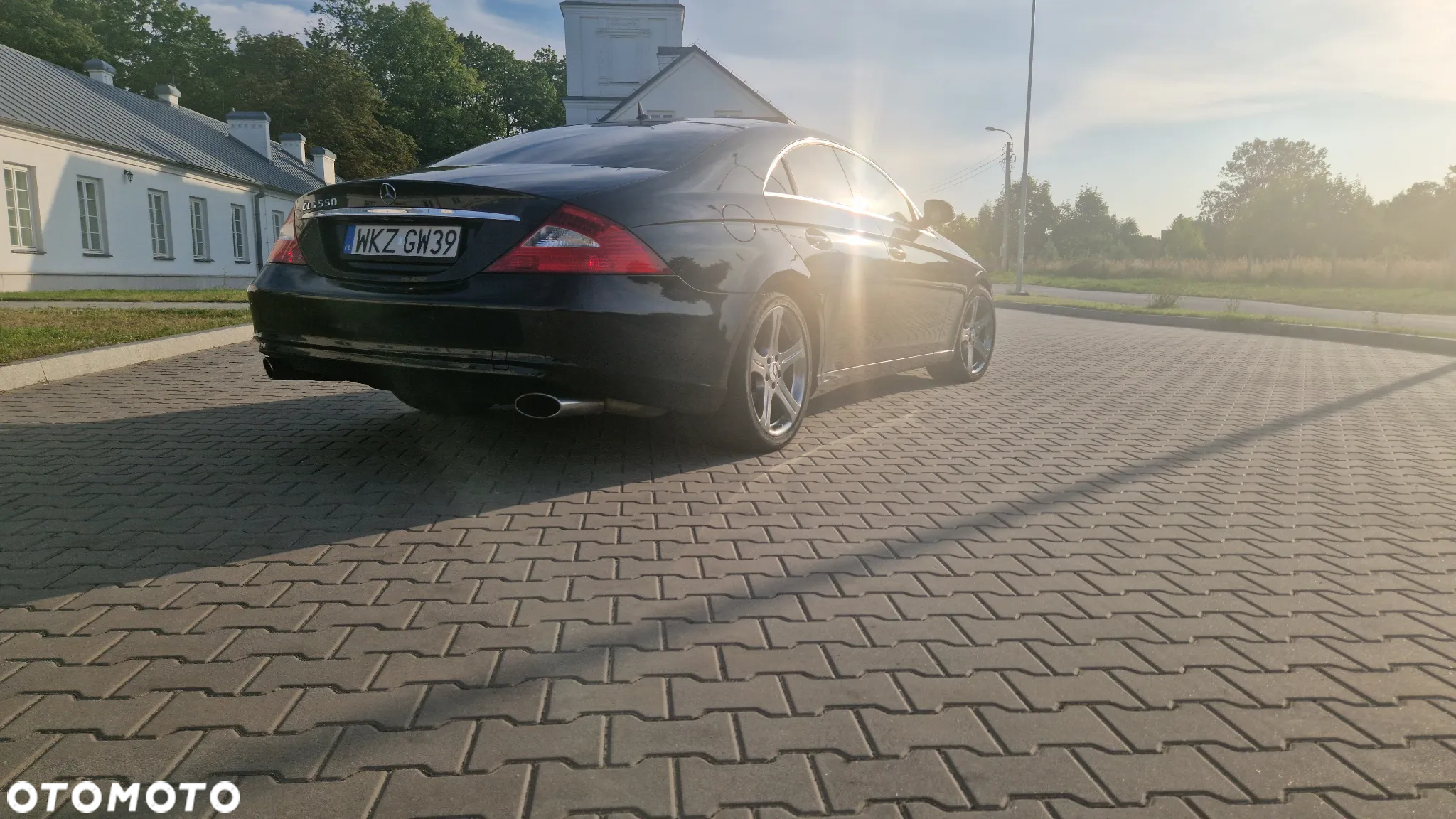 Mercedes-Benz CLS 500 - 12
