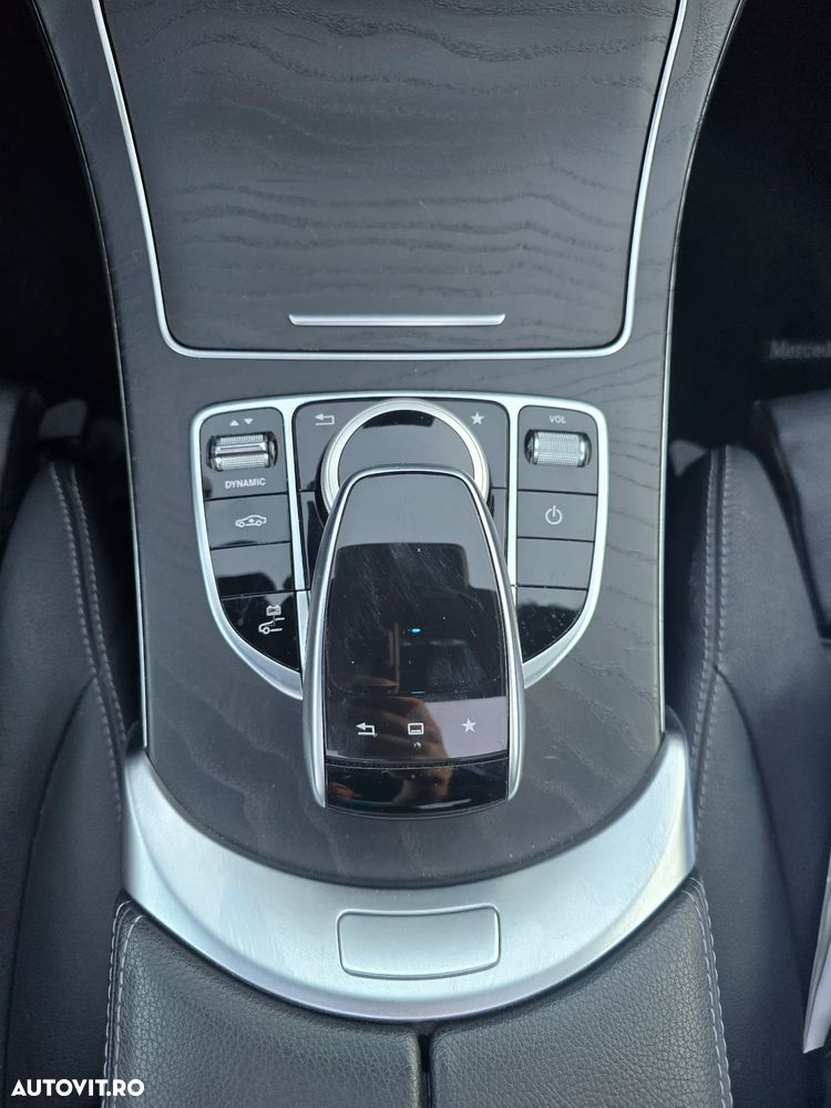 Mercedes-Benz C - 19