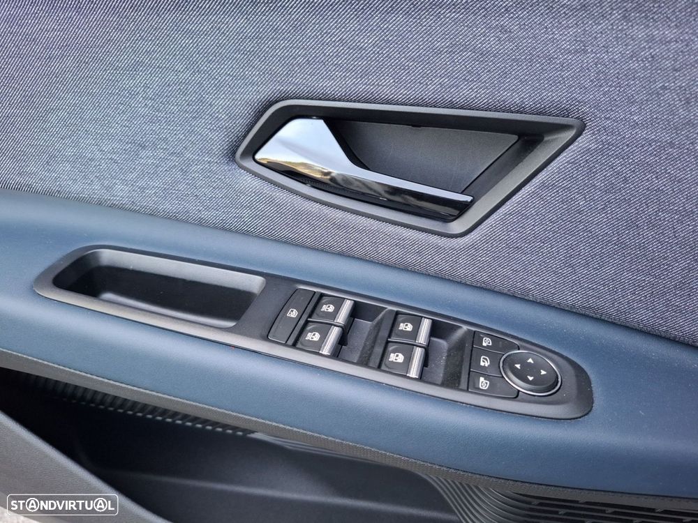 Renault 4 E-Tech 52 kWh Techno Autonomia Conforto - 15