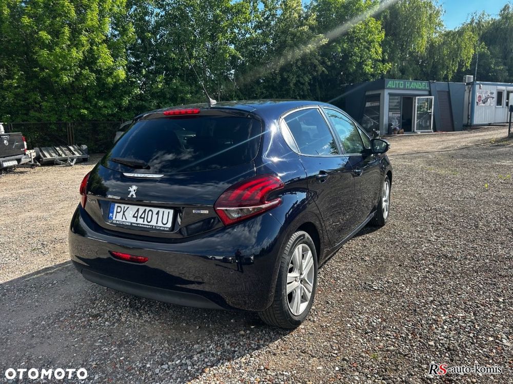 Peugeot 208 - 9