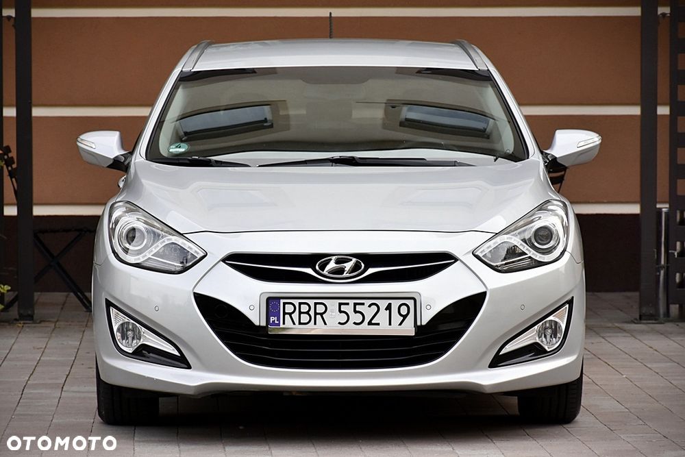 Hyundai i40 i40cw 1.7 CRDi Automatik Fifa World Cup Edition Silver - 15