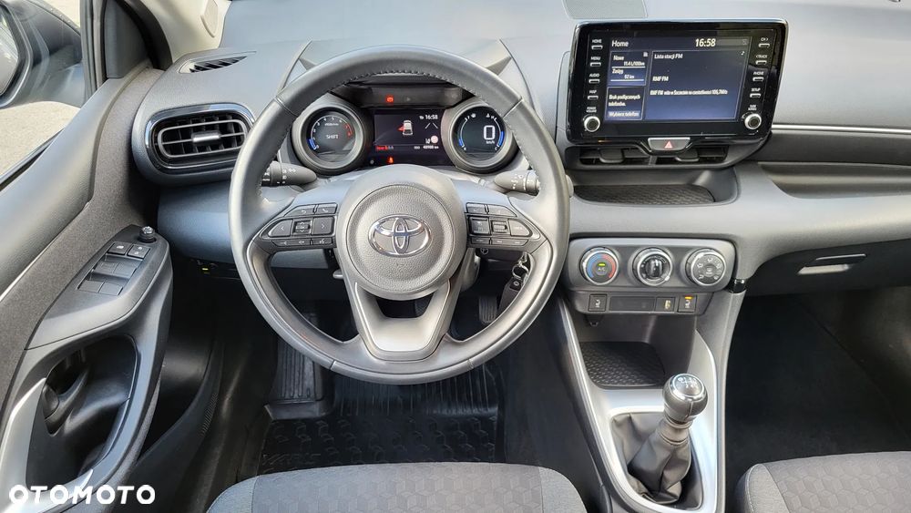 Toyota Yaris 1.5 Comfort - 23