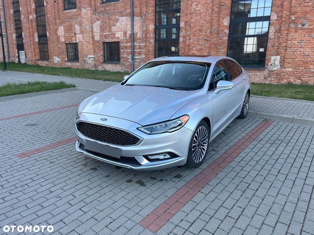 Ford Fusion - 1