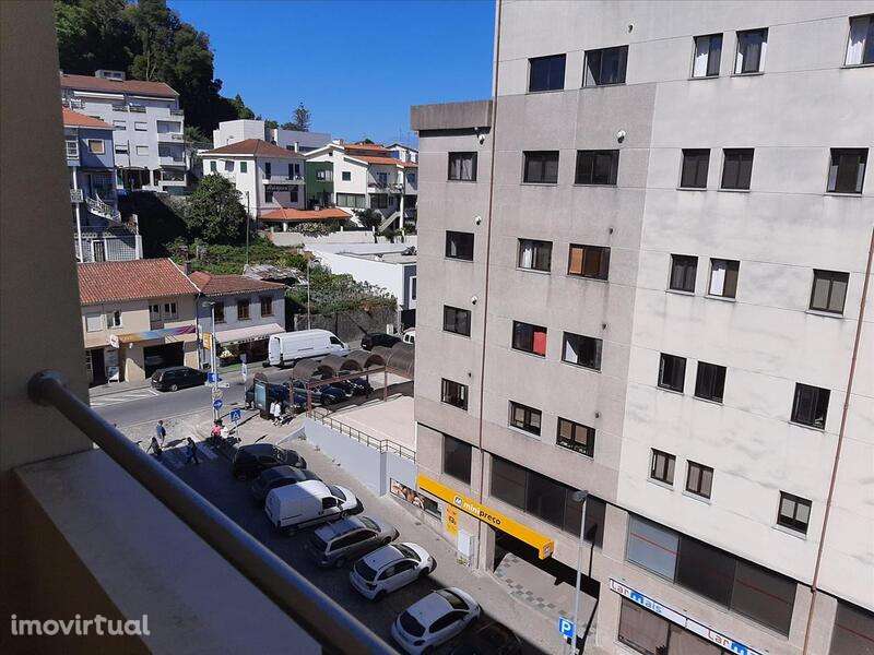 Moderno T2 em Gondomar com excelente localização - Grande imagem: 2/18