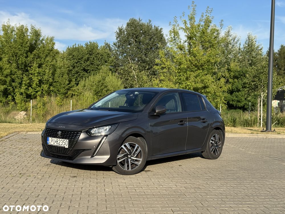 Peugeot 208 - 1