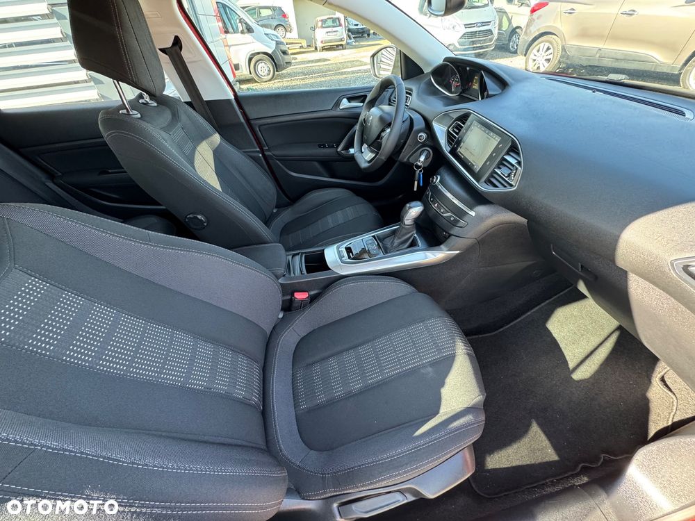 Peugeot 308 - 17