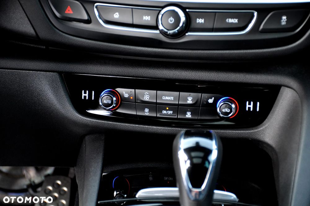 Opel Insignia 2.0 CDTI automatik Business Edition - 31