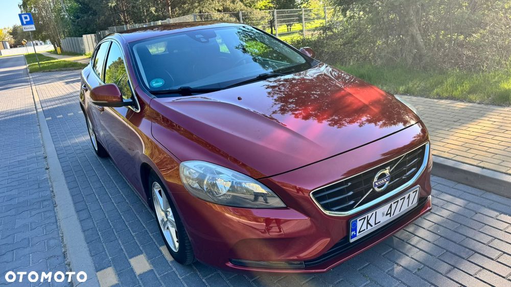Volvo V40 D2 Momentum - 9