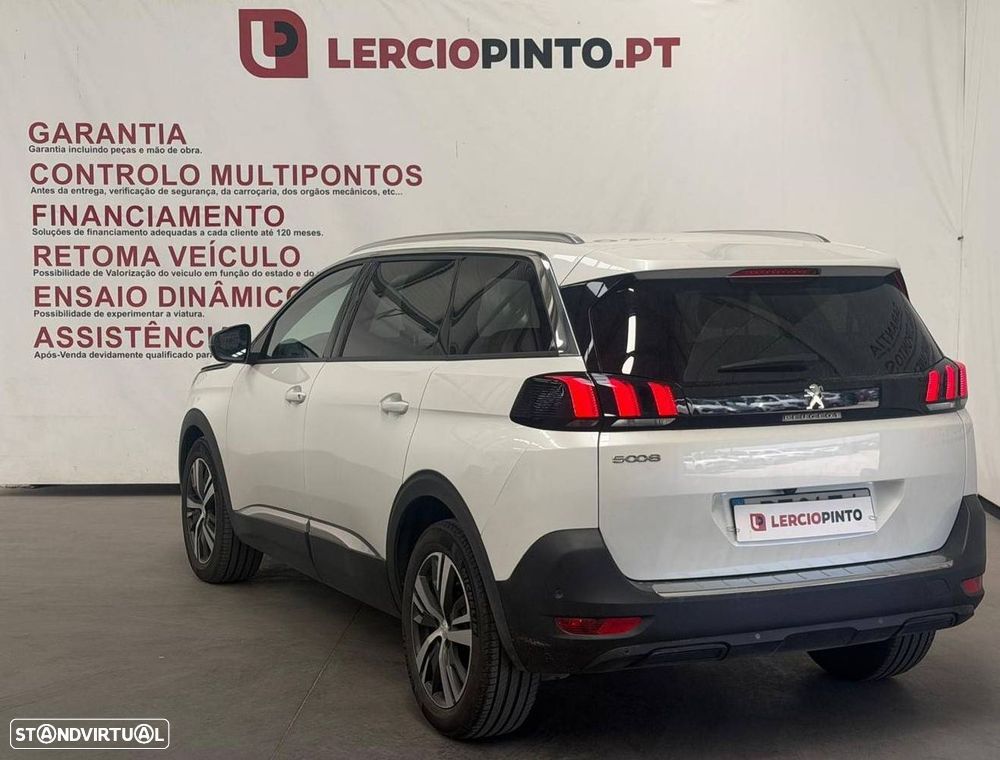 Peugeot 5008 - 3