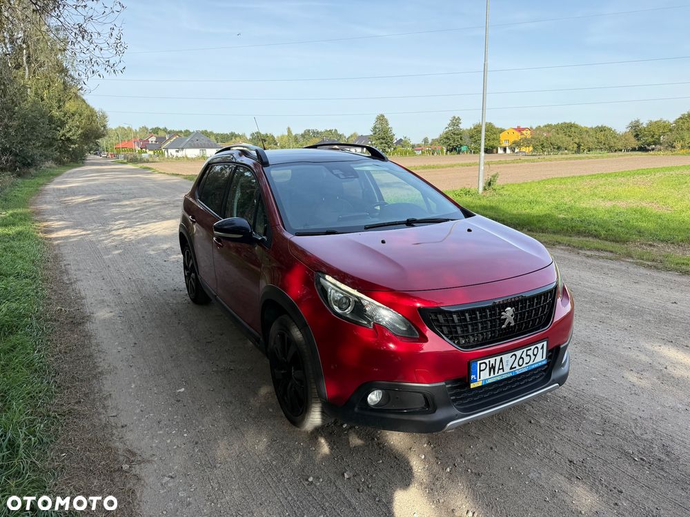 Peugeot 2008 1.2 Pure Tech Allure S&S - 6