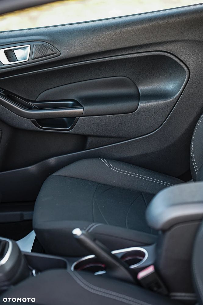 Ford Fiesta 1.25 Trend Edition - 30