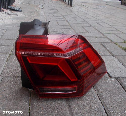 VW TIGUAN II LIFT LAMPA PRAWY TYŁ LED IQ.LIGHT 5NA945208J - 1