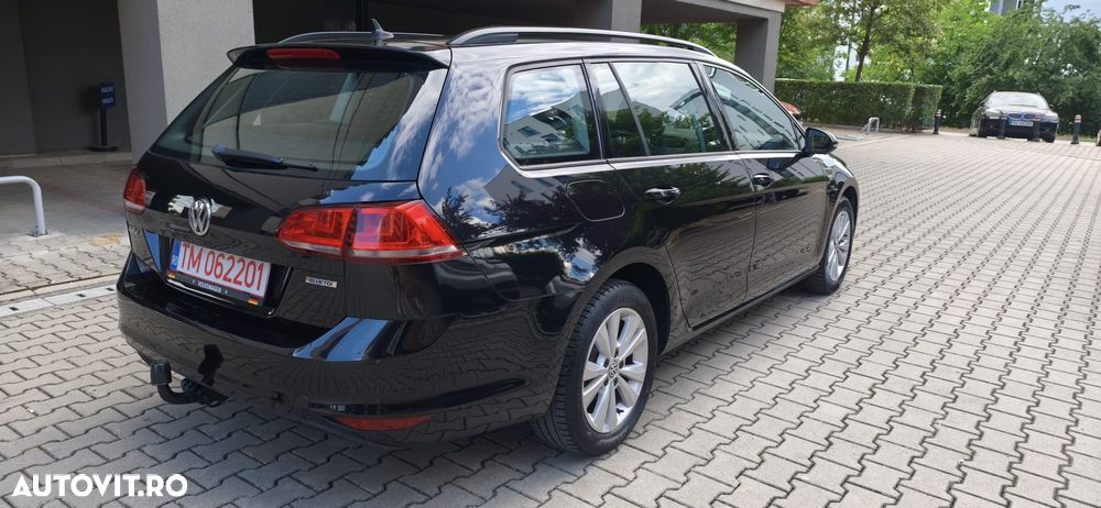 Volkswagen Golf - 3