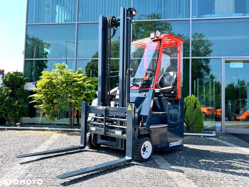Combilift C3000 wielokierunkowy 4kierunkowy - 2
