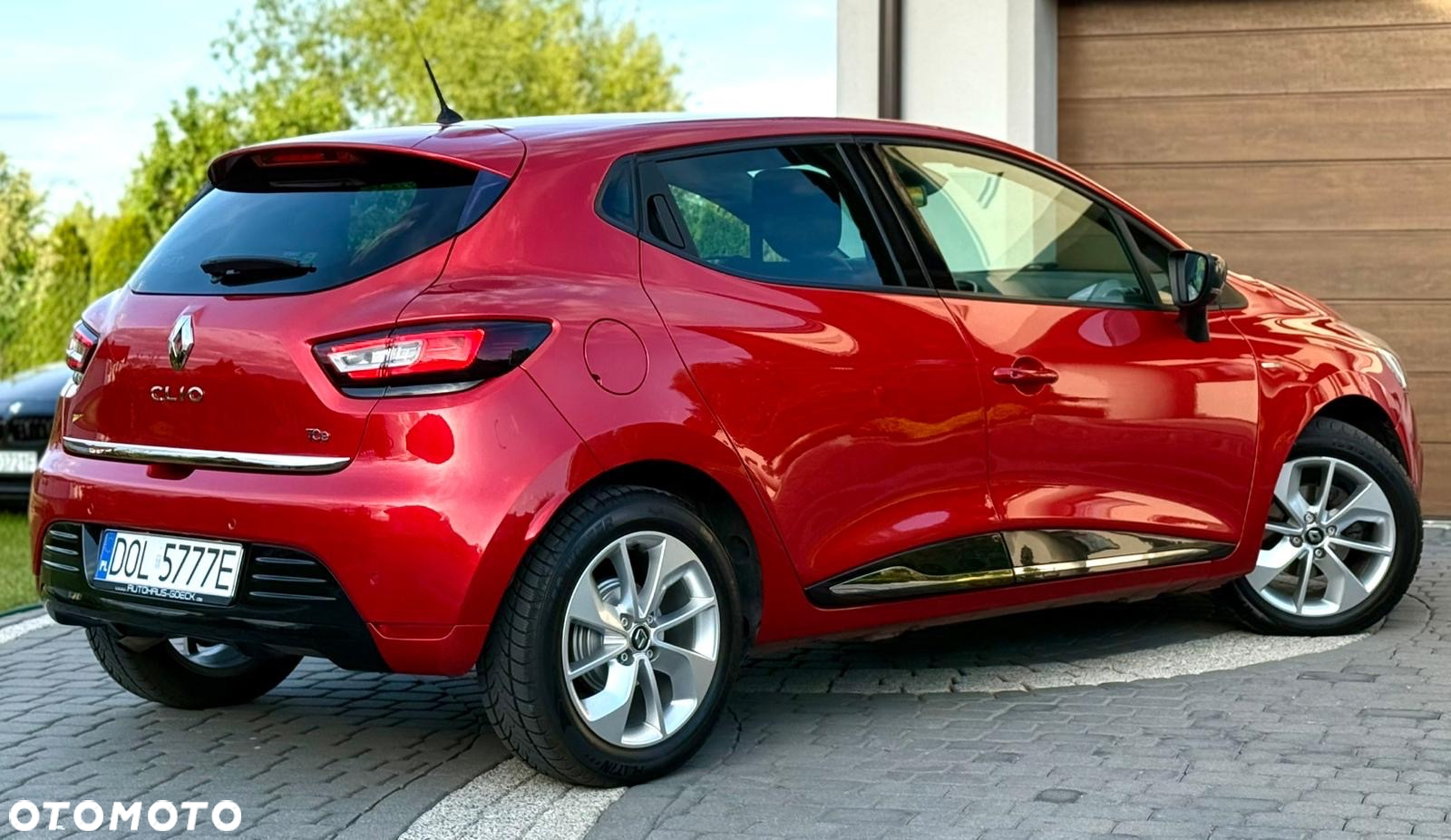 Renault Clio 0.9 TCe Limited - 26