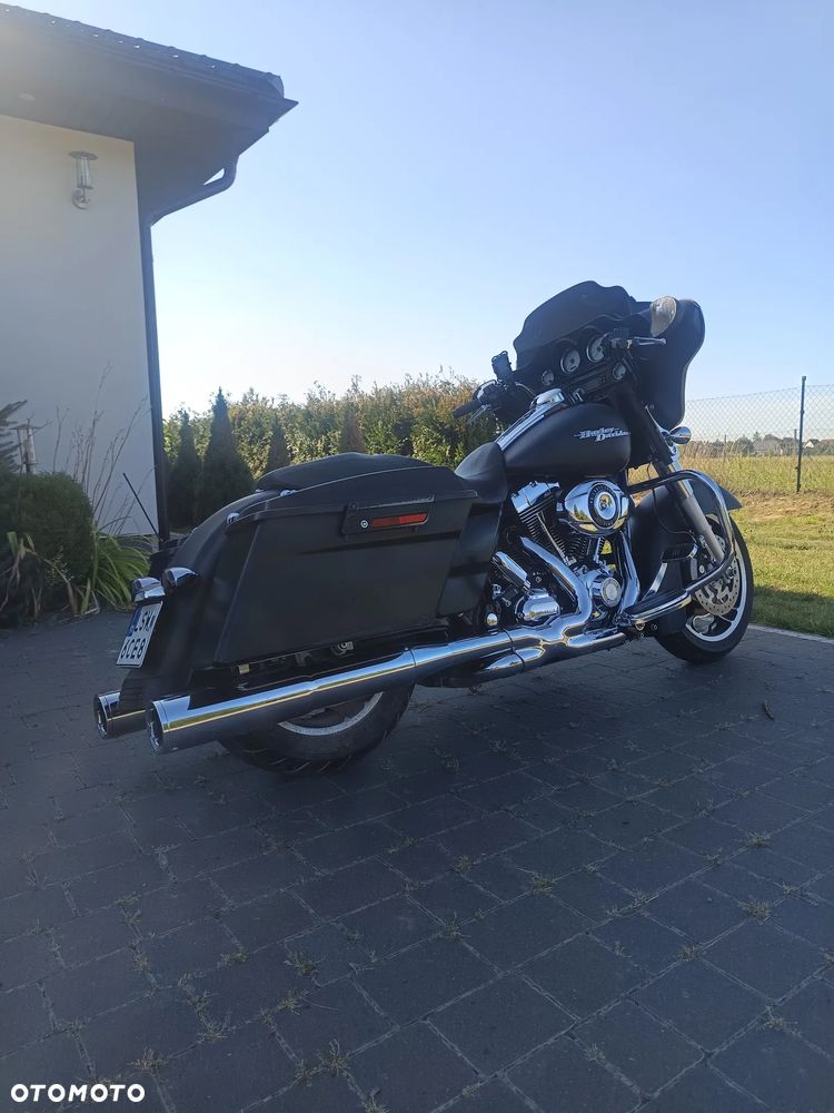 Harley-Davidson Touring Street Glide - 3