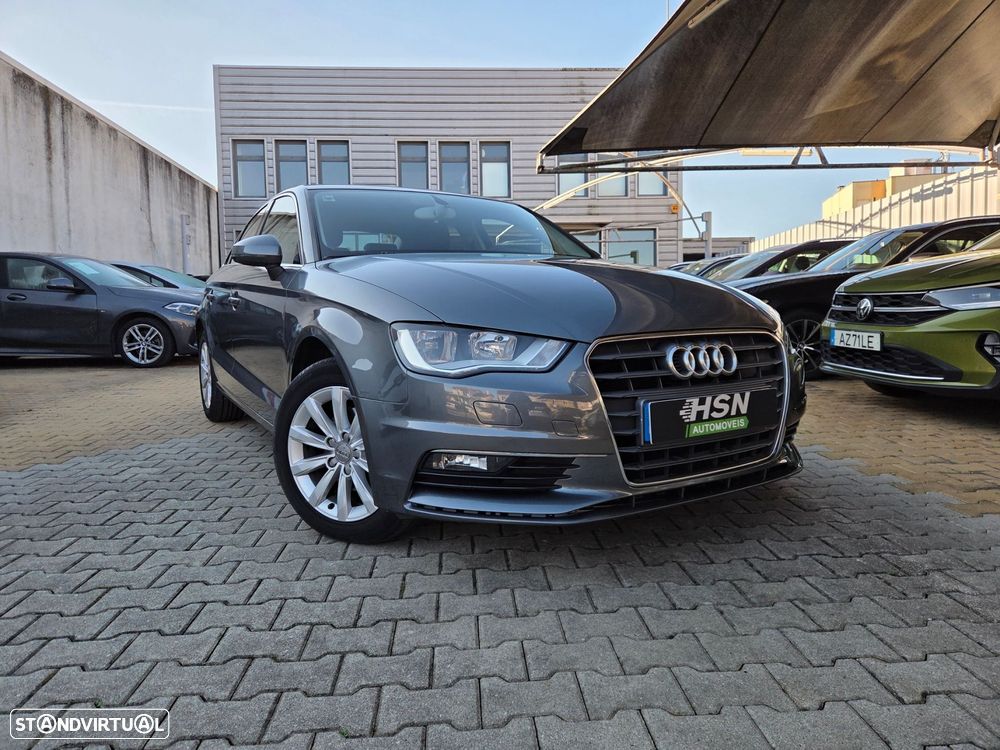 Audi A3 Limousine 1.6 TDI Attraction - 1