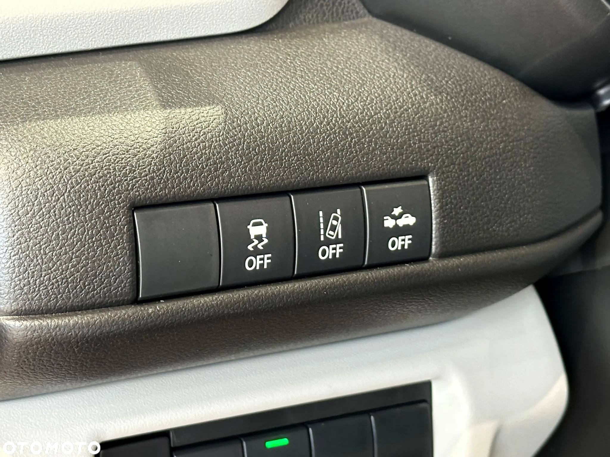 Suzuki Swift - 40