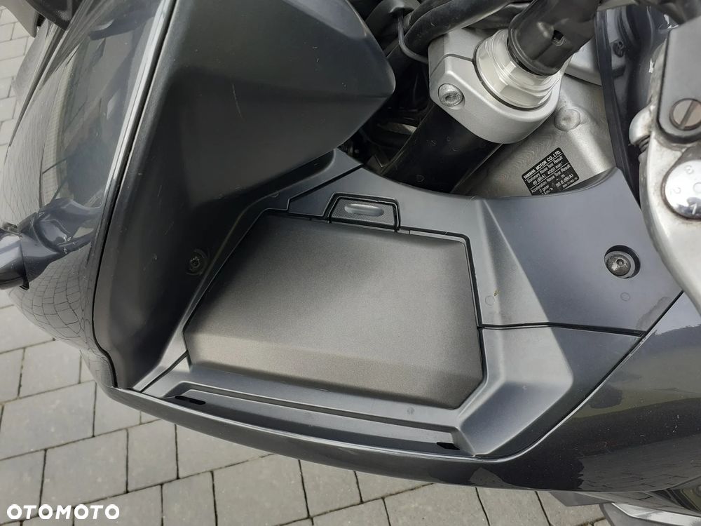 Yamaha FJR - 25