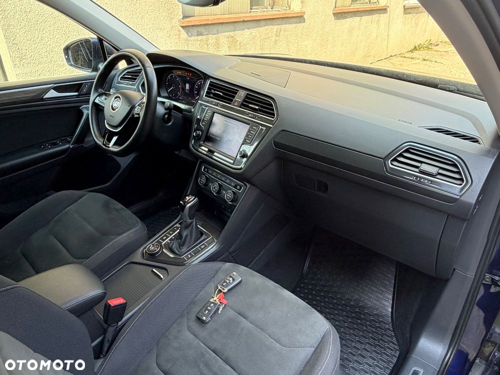 Volkswagen Tiguan 2.0 TDI SCR 4Motion (BlueMotion Techn.) DSG Highline - 4