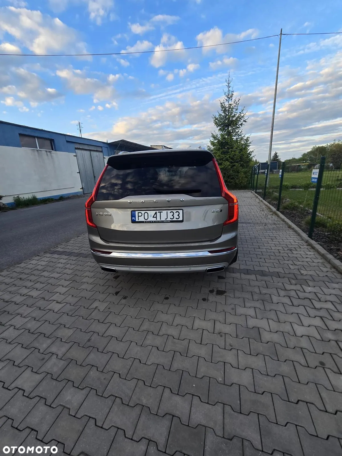Volvo XC 90 - 3