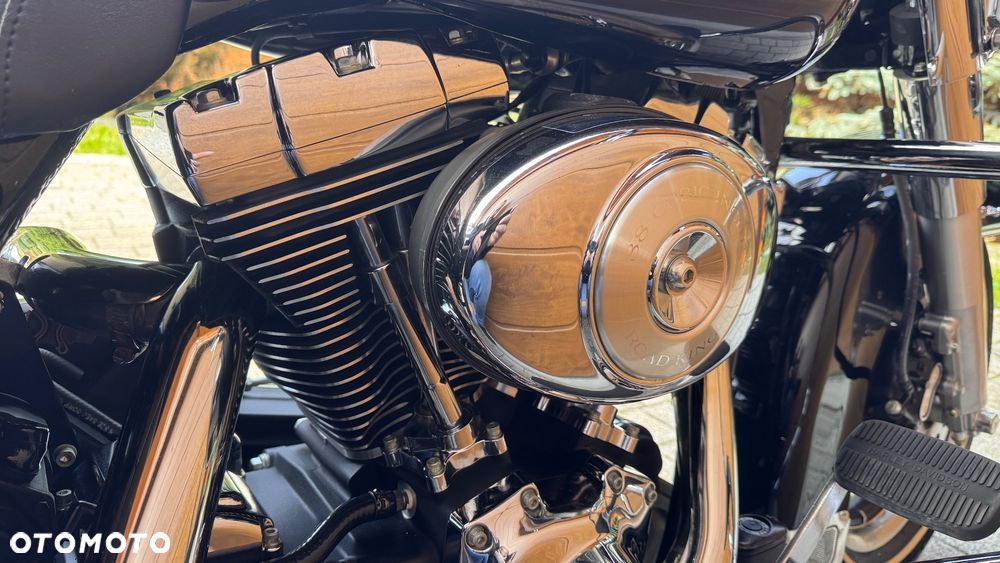Harley-Davidson Touring Road King - 16