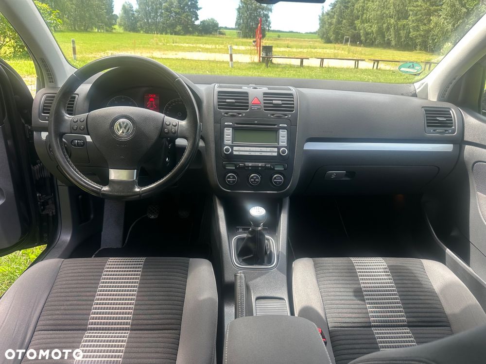 Volkswagen Golf 1.6 United - 33