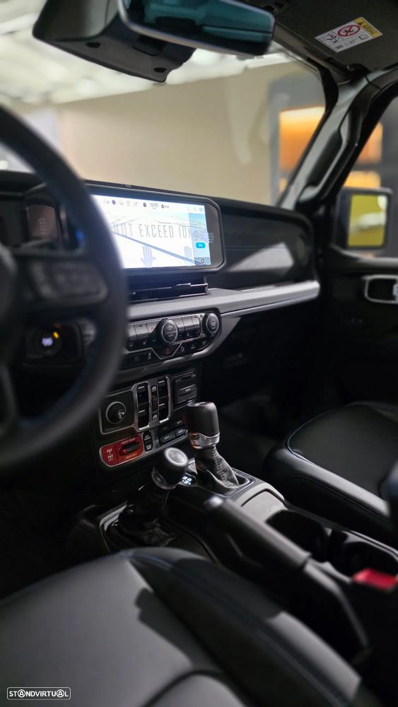 Jeep Wrangler - 13
