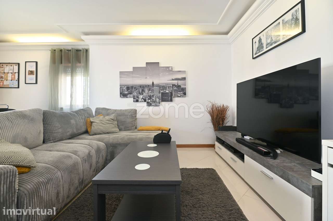 Apartamento T3 com parqueamento | Urbanização da Cavaleira, Algueir... - Grande imagem: 4/25