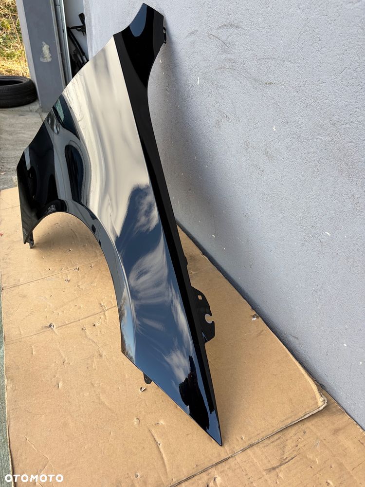 Błotnik przedni prawy Mercedes C klasa 206 - 4