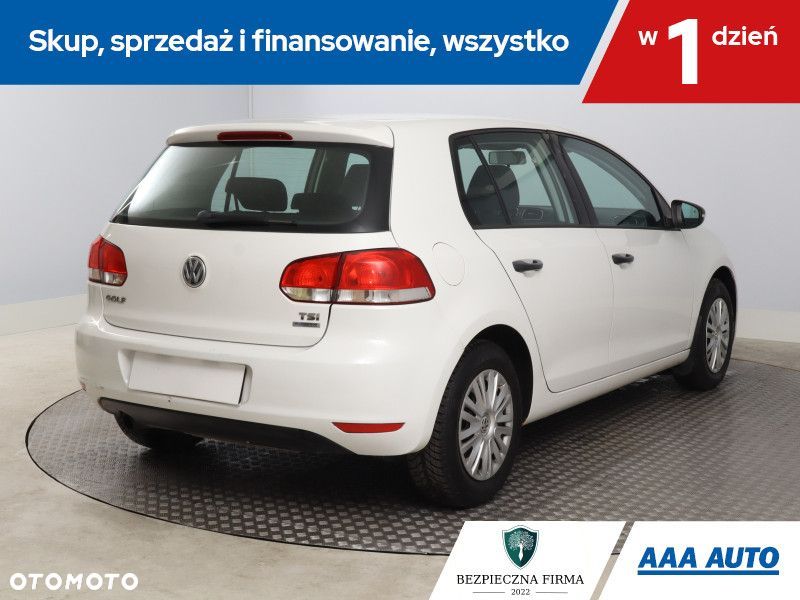 Volkswagen Golf - 7